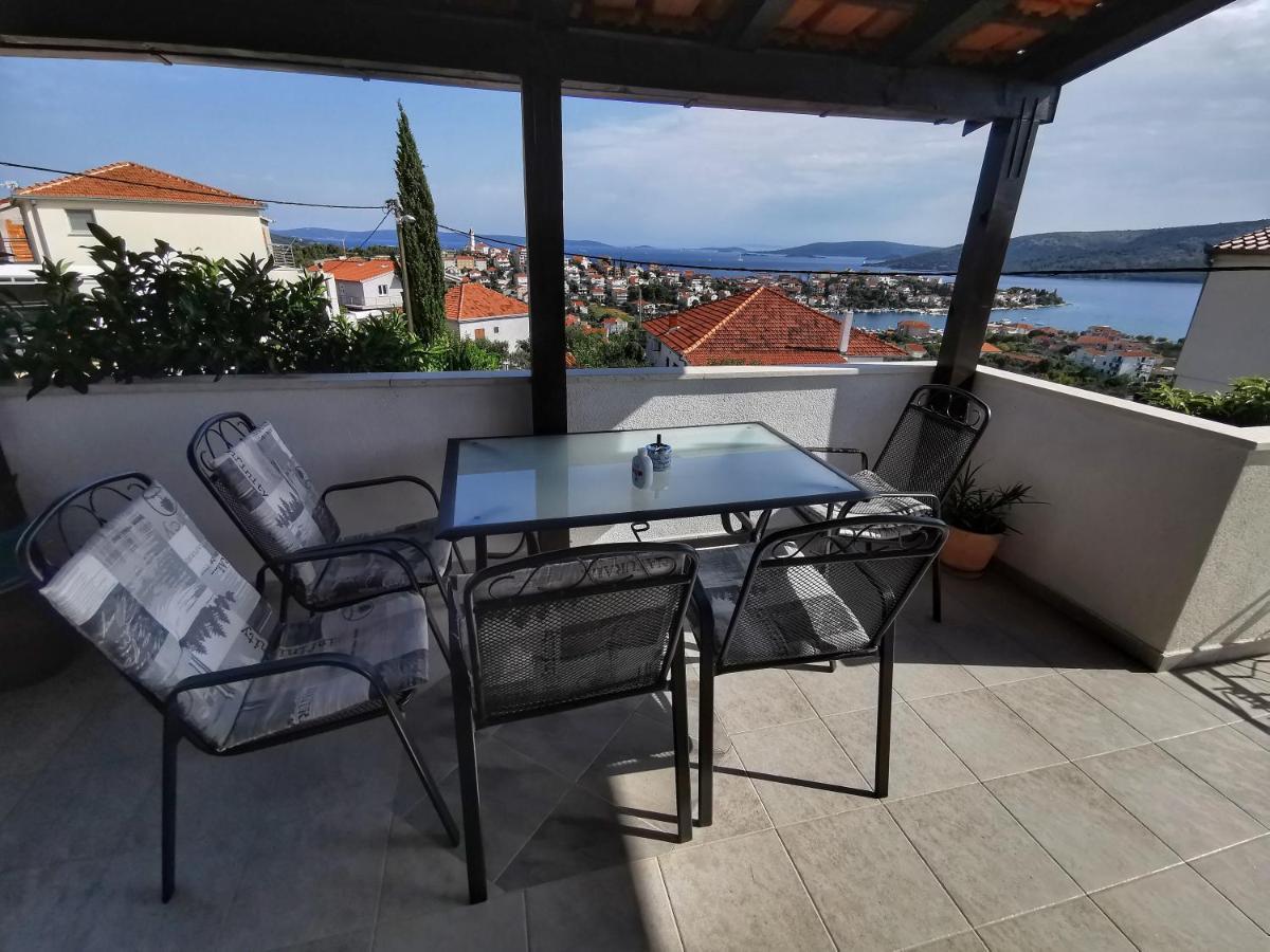 Apartments Plejic Seget Vranjica Exterior foto